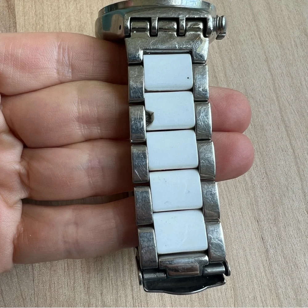 Swatch Irony YCS511GC Dreamwhite Chronograph Wristwatch With Date NEW BATTERY